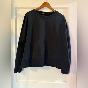 Nike Black Crewneck Sweatshirt w/ Subtle Logo